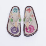 Bunte Damen-Badeschuhe - Ansicht