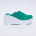 Grüne Damen-Soft Clogs aus Leder - Ansicht