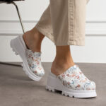 Bequeme Lederclogs mit Plateau für Damen
