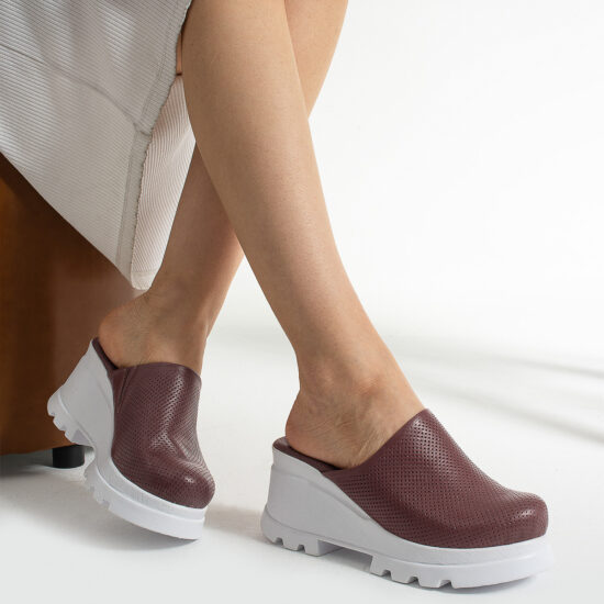 Rote Damen-Soft Clogs aus Leder