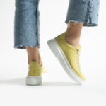 Bequeme gelbe Ledersneaker für Damen