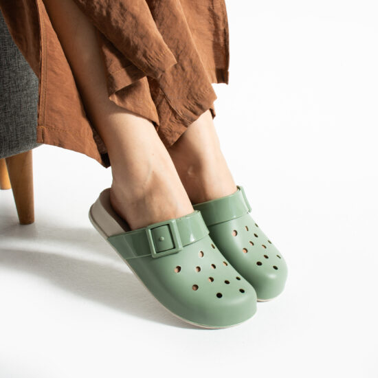 Clog Schuhe Damen mit Löchern aus Gummi grün