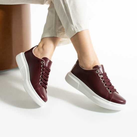 Damen-Sneaker aus echtem Leder in Bordeaux