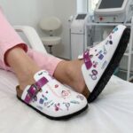 Damen-Clogs mit Fußbett für Kosmetikstudios