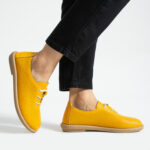 Gelbe bequeme Damenschuhe aus Leder mit Memory Foam - Естествена кожа