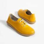 Gelbe bequeme Damenschuhe aus Leder mit Memory Foam - Seitenansicht