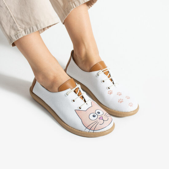 Bequeme Damenschuhe aus Leder mit Memory Foam und Katzenprint