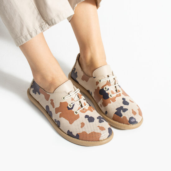 Bequeme Damenschuhe aus Leder mit Camouflage-Muster und Memory Foam