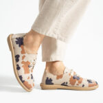 Bequeme Damenschuhe aus Leder mit Camouflage-Muster und Memory Foam - Естествена кожа