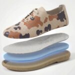 Bequeme Damenschuhe aus Leder mit Camouflage-Muster und Memory Foam - Draufsicht