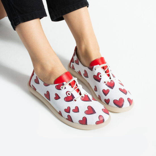 Bequeme weiße Damenschuhe aus Leder mit Memory Foam – rotes Herzmuster