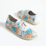Bequeme Damenschuhe aus Leder mit Memory Foam – bunter Print - Seitenansicht