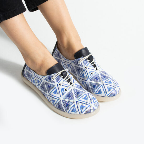 Bequeme Damenschuhe aus Leder mit Memory Foam – in Weiß und Blau