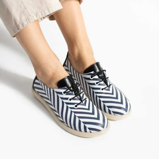 Bequeme Damenschuhe aus Leder mit Memory Foam – in Schwarz-Weiß