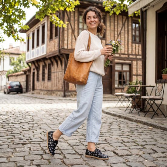 Bequeme Damenschuhe aus Leder mit Memory Foam - Черен