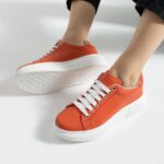 Bequeme Damen-Sneaker aus Leder mit Fußbett - Естествена кожа