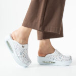Damen Lederclogs für Pflegeberufe mit Plateausohle – Muster Dentalis — 2