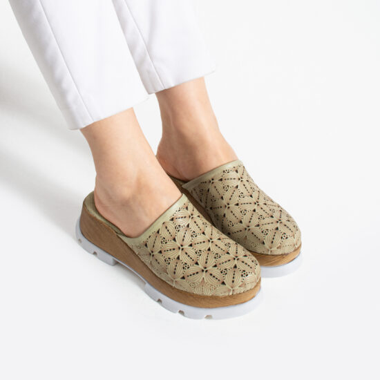 Clogs Schuhe für Damen aus grünem Leder