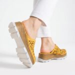 Clogs Schuhe für Damen aus gelbem Leder - Естествена кожа