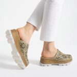 Clogs Schuhe für Damen aus grünem Leder - Естествена кожа