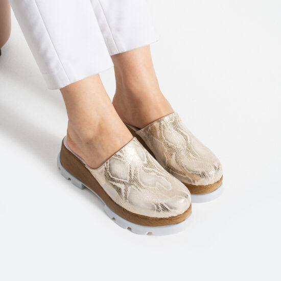 Clogs Schuhe für Damen aus goldenem Leder