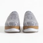 Clogs Schuhe für Damen aus blauem Leder - Draufsicht