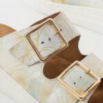 Damen-Lederpantoletten mit Wechselfußbett - Бял
