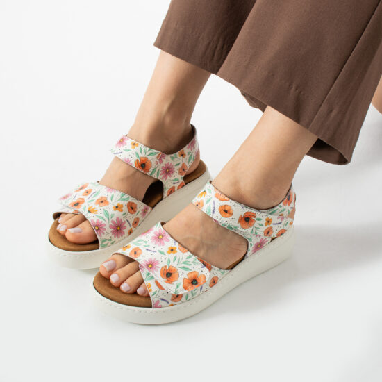 Damen-Sandalen aus Leder mit Wechselfußbett und Klettverschluss