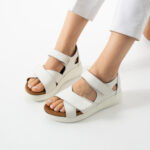 Damen-Sandalen aus Leder mit geschlossener Ferse und Wechselfußbett