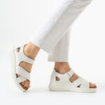 Damen-Sandalen aus Leder mit geschlossener Ferse und Wechselfußbett - Естествена кожа