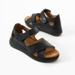 Damen-Sandalen aus Leder mit geschlossener Ferse und Wechselfußbett - Seitenansicht