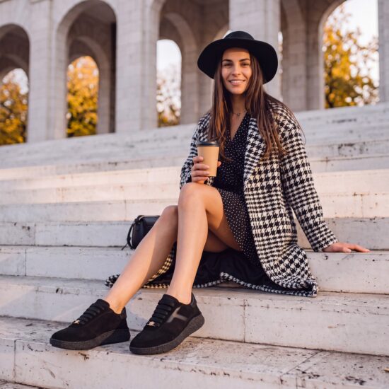 Barfußschuhe für Damen aus echtem Leder mit breiter Zehenbox — 2