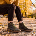 Barfuß-Stiefeletten für Damen aus echtem Leder mit breiter Zehenbox - Draufsicht