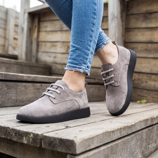 Bequeme Damenschuhe aus echtem Veloursleder mit Memory Foam - Сив