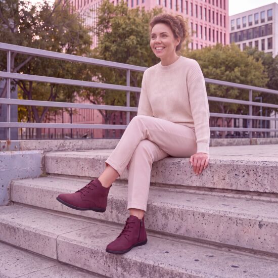 Damen-Stiefeletten aus Nubuk mit Memory Foam - Червен