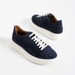 Sneaker für Herren aus echtem Veloursleder - Seitenansicht