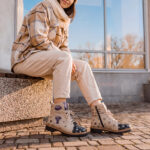 Damen-Schnürboots aus echtem Leder mit buntem Muster - Beige, Schwarz